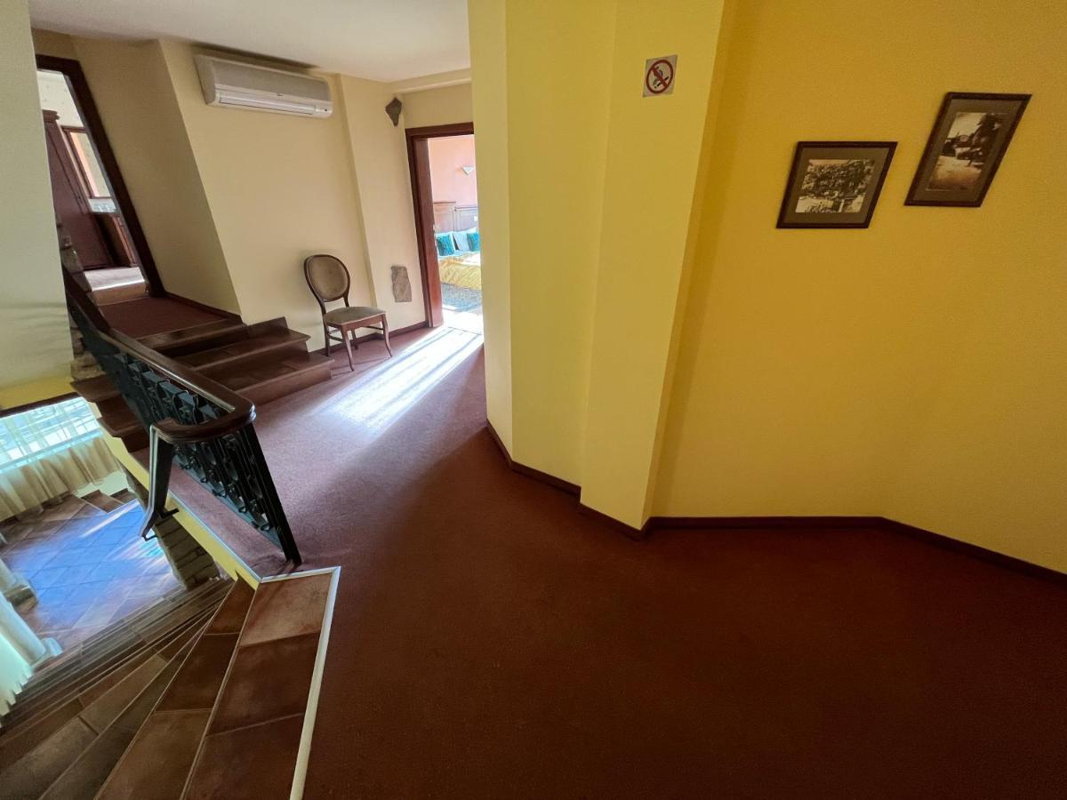 Hotel Bolyari 벨리코 터르노보 외부 사진